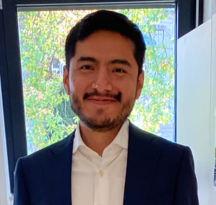 Dr. Edgar Dolores Tesillos